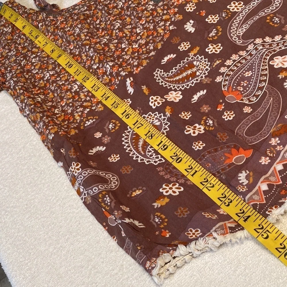 Umgee blouse cold shoulder floral/paisley print hook buttons on front Size Small - Picture 3 of 9